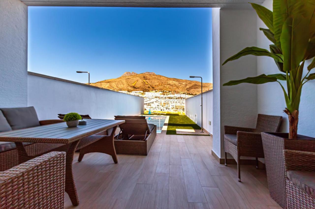 Panoramic Private Pool Home ฟีเนสตรัต ภายนอก รูปภาพ